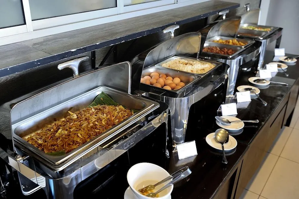 Oceania Hotel Kota Kinabalu 3*,  Ma­lay­sia
