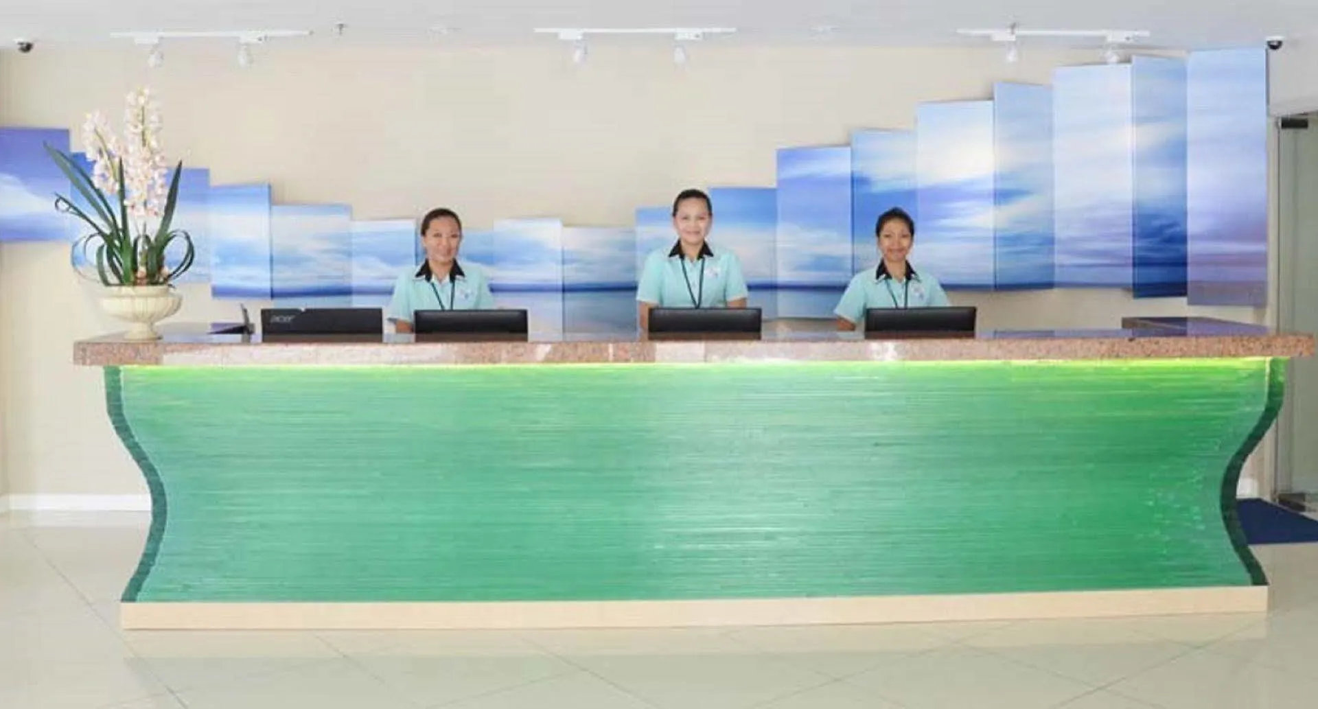 Oceania Hotel Kota Kinabalu 3*,  Malaysia