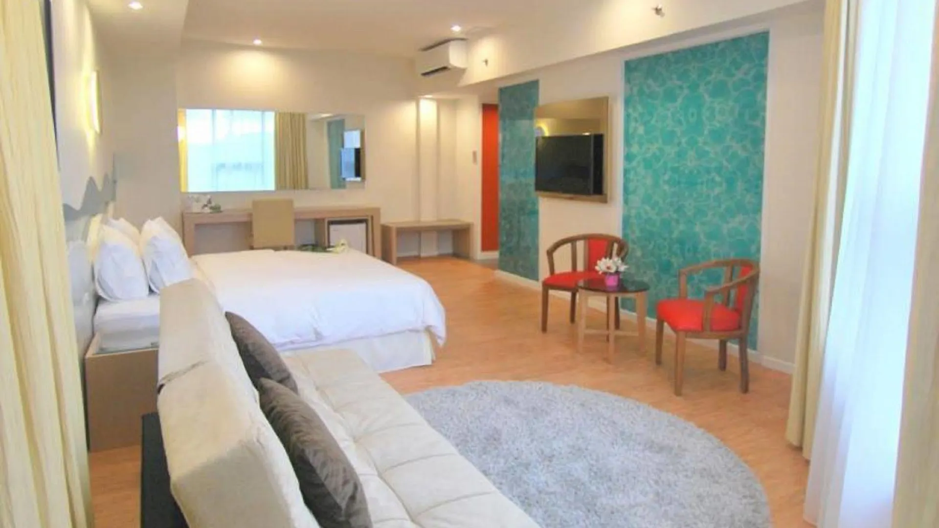 Oceania Hotel Kota Kinabalu 3*,  Malaysia