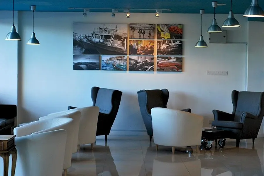 Oceania Hotel Kota Kinabalu 3*,